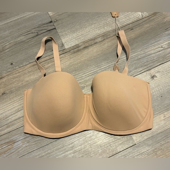 SKIMS Kim Kardashian Fits Everybody strapless bra 34DD new with tags - Picture 1 of 4